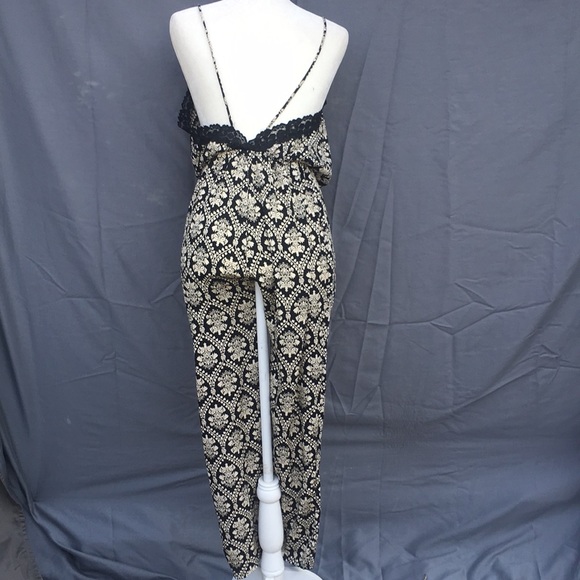 Long leg Romper - Picture 2 of 4